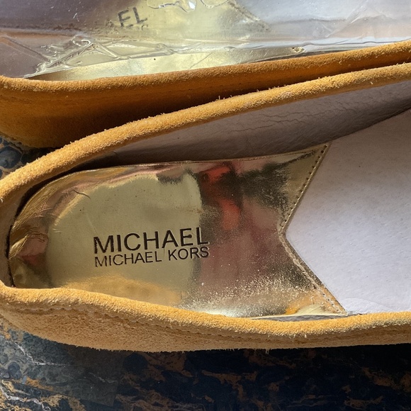 MICHAEL KORS YELLOW MUSTARD SUEDE WOMEN MOCCASINS FLAT SHOES SIZE US 9 - Picture 6 of 12